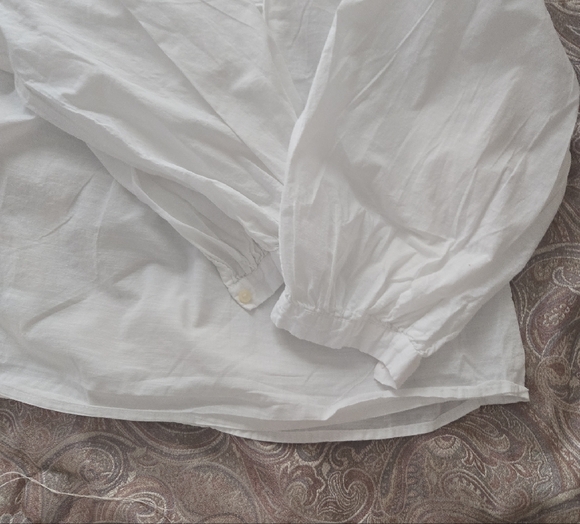 Universal Thread Ivory Button-Up Blouse - Picture 4 of 4